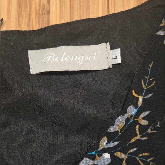 NWOT Belongsci Floral Midi Dress - Picture 6 of 9